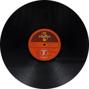 Dosti Dushmani - SFLP 1161 - (80-85%) - Cover Good Condition - Bollywood LP Vinyl