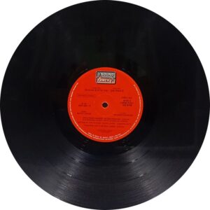 Dulha Bikta Hai - 2392 331 - (85-90%) - Cover Reprinted - Bollywood LP Vinyl