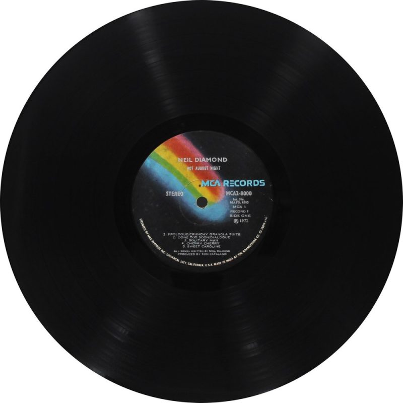 Neil Diamond - Hot August Night - MCA 2 8000 - (Condition – 85-90%) - Cover Reprinted - 2LP Set - English Vinyl Record