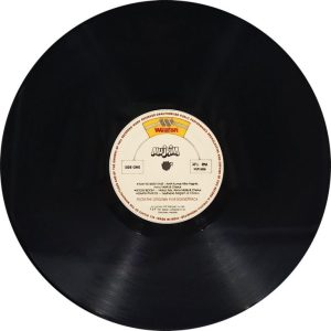 Mujrim - WLPF 5008 - (75-80%) - Bollywood LP Vinyl
