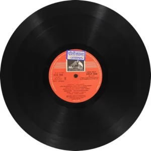 Charas - HFLP 3548 - (90-95%) - Cover Reprinted - Bollywood LP Vinyl
