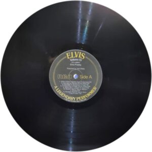 Elvis - A Legendary Performer - Vol. 4 - CPK 1 4848 - (90-95%) - English LP Vinyl