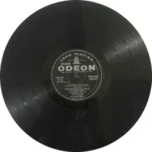Kal Aaj Aur Kal - MOCE 4106 - (Condition 70-75%) - Odeon First Pressing - LP Record