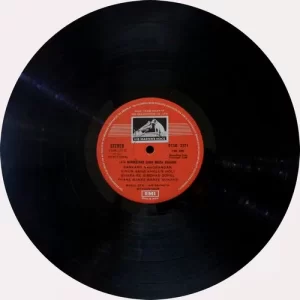 Lata Mangeshkar – Meera Bhajans - ECSD 2371 - (Condition 90-95%) - Devotional LP Vinyl Record