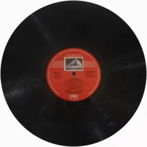 Malhar - ECLP 5453 - (Condition - 85-90%) - LP Record Record Details Title Malhar - ECLP 5453 Star Cast Arjun, Shammi, Moti Sagar, Sonali Devi, Prem, Sunalini Devi, Kanhaiyalal & Sankatha Director Harish Producer Mukesh Singer Lata Mangeshkar & Mukesh Music Roshan, Indiwar, Kaif Irfani & Shamal Lyrics Indiwar, Kaif Irfani & Shamal Album Releasing Year 1951 Manufacturing Year 1976 Genre Original Soundtrack Language Hindi Label HMV Made In India Manufacture The Gramophone Company Of India Ltd. Serial No ECLP 5453 Side One Title Song Lata Mangeshkar Bade Armanon Se Lata Mangeshkar & Mukesh Dil Tujhe Diya Tha Rakhne Ko Mukesh Mohabbat Ki Qismat Lata Mangeshkar Hota Raha Yun Hi Mukesh Side Two Ek Baar Agar Too Kah De Lata Mangeshkar & Mukesh Zalim Zamana Lata Mangeshkar Kahan Ho Tum Lata Mangeshkar & Mukesh Tara Toote Duniya Dekhe Mukesh Specification Size 12 Inches Speed 33 RPM Record Condition 85-90% Cover Condition Excellent