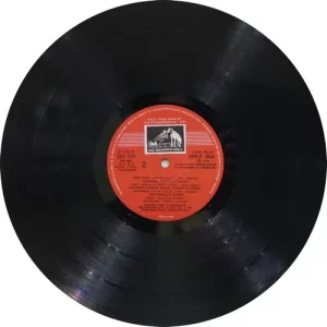 Yaadgaar - HFLP 3563 – (Condition 80-85%) – Cover Reprinted - Bollywood LP Vinyl Record