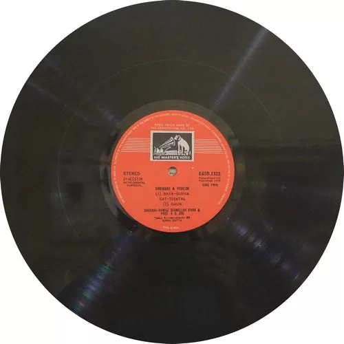 Bismillah Khan & V. G. Jog - EASD 1322 - (Condition - 90-95%) - Indian Classical Instrumental LP Vinyl Record Bismillah Khan & V. G. Jog - EASD 1322 - (Condition - 90-95%) - Indian Classical Instrumental LP Vinyl Record