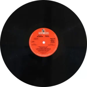 Aasmaan - 2392 430 - (Condition 80-85%) - Cover Book Fold - Bollywood LP Viny Record