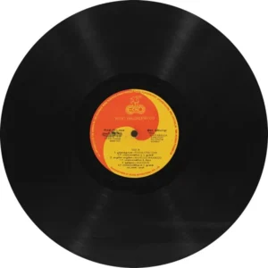 Vetri Vizha - Ilaiyaraaja - 8000 749 - (85-90%) - CR - Tamil LP Vinyl
