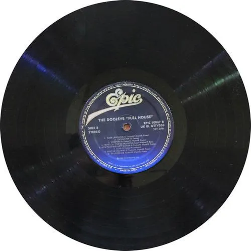 Dooleys Full House - EPIC 10047 - Hot Deal LP Vinyl Record Dooleys Full House - EPIC 10047 - Hot Deal LP Vinyl Record