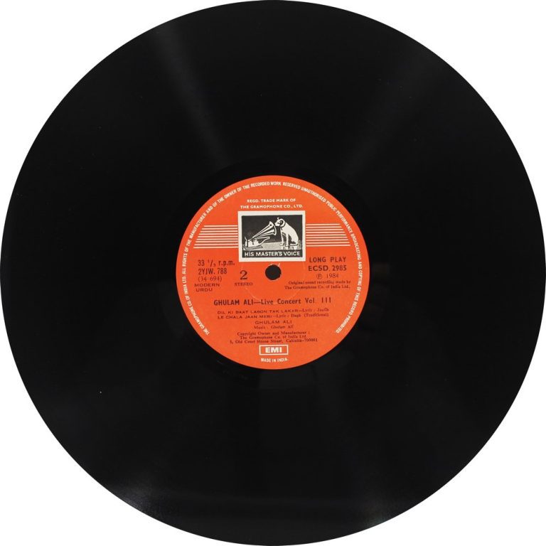 Ghulam Ali - Live Concert - Vol. 3 - ECSD 2985 - Cover Reprinted - LP Record Ghulam Ali - Live Concert - Vol. 3 - ECSD 2985 - Cover Reprinted - LP Record