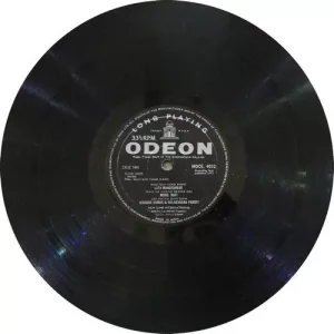 Woh Din Yaad Karo - MOCE 4032 - (Condition 85-90%) - Odeon First Pressing - LP Record