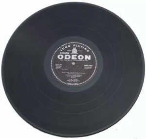 Buddha Mil Gaya - MOCE 4045 - Odeon First Pressing - Bollywood Rare LP Vinyl Record