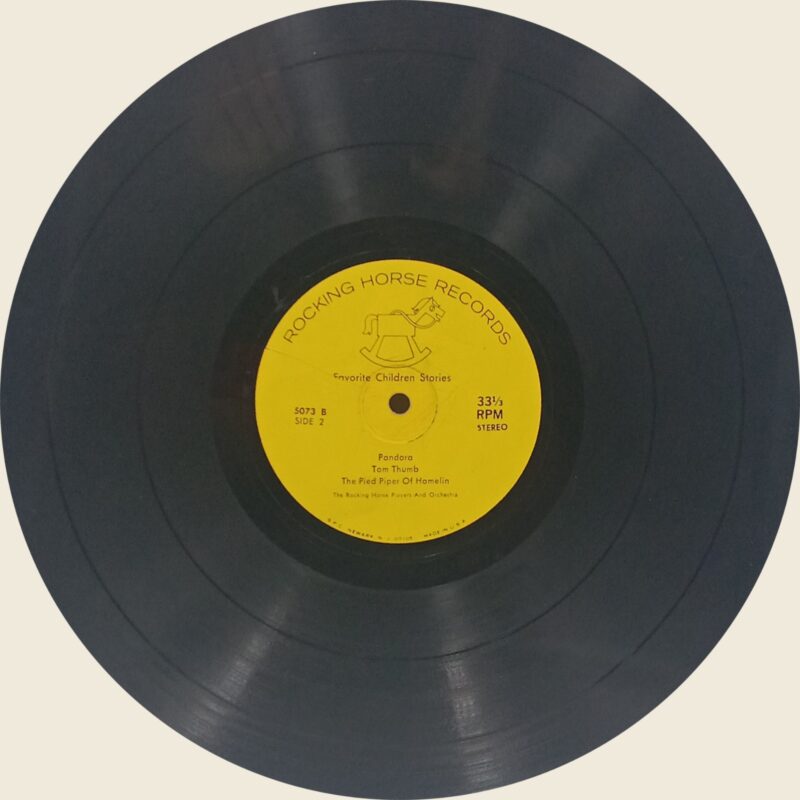 Peter Pan Favorite Children Stories - 5073 - (80-85%) - English Songs LP Vinyl Record 