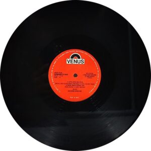 Apmaan Ki Aag - VFLP 1114 - (75-80%) - Bollywood LP Vinyl