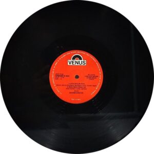 Apmaan Ki Aag - VFLP 1114 - (80-85%) - Bollywood LP Vinyl