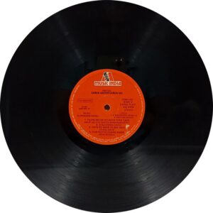 Ganga Aakhir Ganga Hai - 2394 002 - (80-85%) - Cover Colour Photostate - Bollywood LP Vinyl