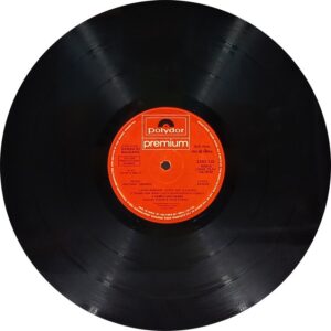Ganga Ki Saugand - 2392 125 - (85-90%) - CR - Bollywood LP Vinyl