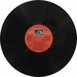 Kacha Chor & Pratiggya - HFLP 3566 - (85-90%) - CR - Bollywood LP Vinyl
