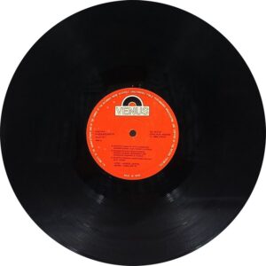 Karamdaata - VFLP 1011 - (85-90%) - Cover Book Fold - Bollywood LP Vinyl