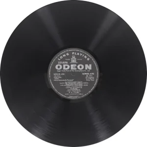 Bobby - D/MOCE 4192 - (90-95%) - Cover Reprinted - Bollywood LP Vinyl