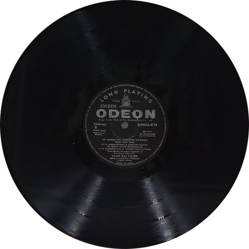Daag - D/MOCE 4174 - (90-95%) - Bollywood LP Vinyl
