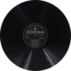 Daag - D/MOCE 4174 - (90-95%) - Bollywood LP Vinyl