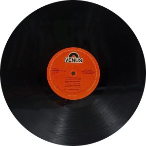 Mohabbat Ki Aag - VFLP 1093 - (85-90%) - Bollywood LP Vinyl