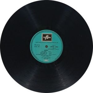 Nazrana & Ghunghat - 33ESX 14022 - (90-95%) - Bollywood LP Vinyl