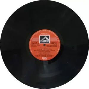 Pyar Ki Jeet - PMLP 1127 - (85-90%) - CR - Bollywood LP Vinyl