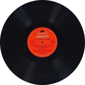 Hemant Kumar - Vahi Eck Tri Kal Darshee Aadi Guru Valmiki Maharaj - 2392 137 - (90-95%) - CR - Devotional LP Vinyl