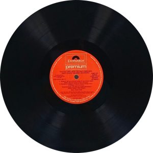 Hemant Kumar - Vahi Eck Tri Kal Darshee Aadi Guru Valmiki Maharaj - 2392 137 - (90-95%) - CR - Devotional LP Vinyl
