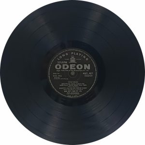 Sahib Bibi Aur Ghulam - MOCE 4017 - (80-85%) - Bollywood LP Vinyl