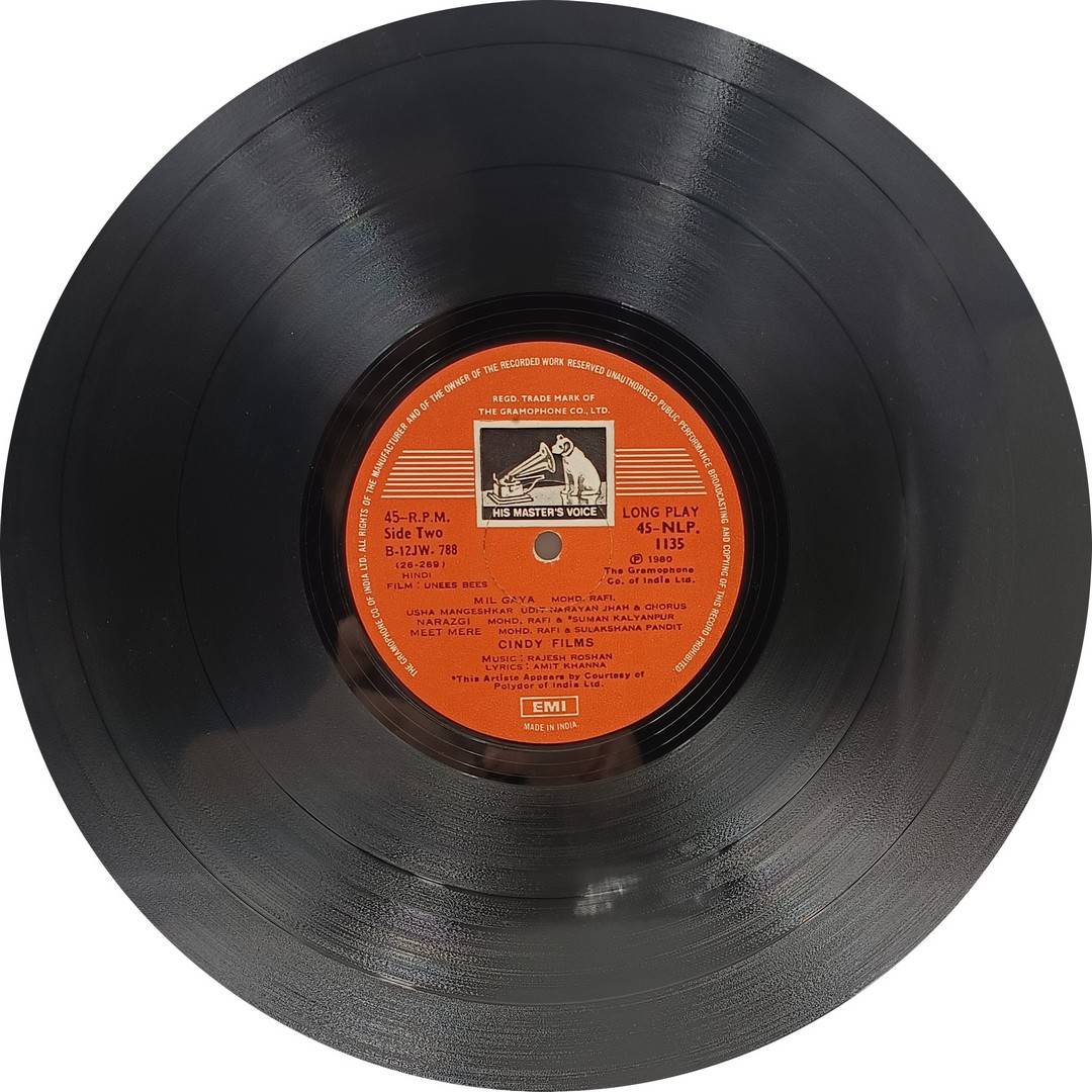 Unees Bees - 45 NLP 1135 - (Condition 80-85%) - Bollywood LP Vinyl Record Unees Bees - 45 NLP 1135 - (Condition 80-85%) - Bollywood LP Vinyl Record