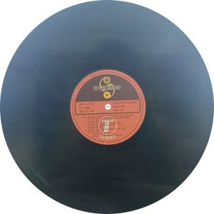 Pyar Kiya Hai Pyar Karenge - SFLP 1107 - (85-90%) - CBF - Bollywood LP Vinyl Record