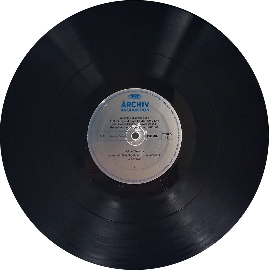 Johann Sebastian Bach – Präludien Und Fugen - 198 307 - Cover 3 Fold - Western Classical LP Vinyl Record Johann Sebastian Bach – Präludien Und Fugen - 198 307 - Cover 3 Fold - Western Classical LP Vinyl Record