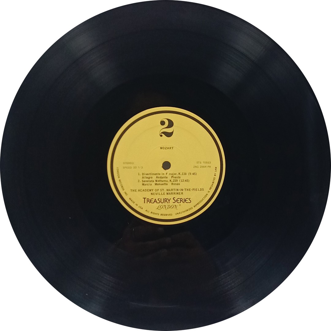 Mozart - Three Divertimenti - STS 15553 - Western Classical LP Vinyl Record Mozart - Three Divertimenti - STS 15553 - Western Classical LP Vinyl Record
