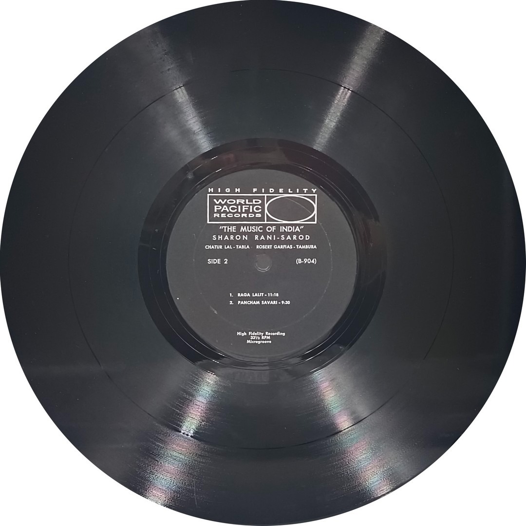 Sharon Rani - Sarod - WP 1418 - (Condition 90-95%) - Cover Reprinted - Indian Classical Instrumental LP Vinyl Record Sharon Rani - Sarod - WP 1418 - (Condition 90-95%) - Cover Reprinted - Indian Classical Instrumental LP Vinyl Record