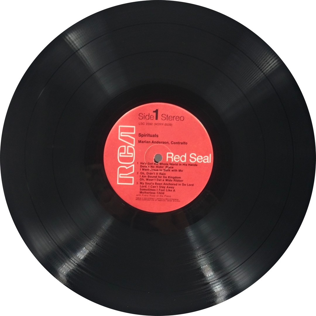Marian Anderson – He's Got the Whole World in His Hands - LSC 2592 – Cover Book Fold - Western Classical LP Vinyl Record Marian Anderson – He's Got the Whole World in His Hands - LSC 2592 – Cover Book Fold - Western Classical LP Vinyl Record