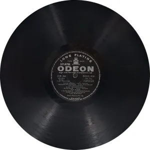 Pakeezah - MOCE 4121 - (Condition 80-85%) - Odeon First Pressing - Bollywood LP Vinyl Record