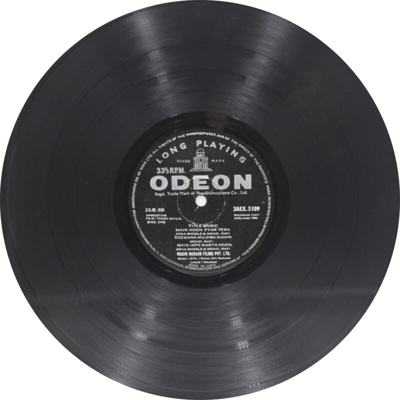 Teesri Manzil - 3AEX 5109 - (Condition - 90-95%) - Bollywood Rare LP Vnyl Record Teesri Manzil - 3AEX 5109 - (Condition - 90-95%) - Bollywood Rare LP Vnyl Record