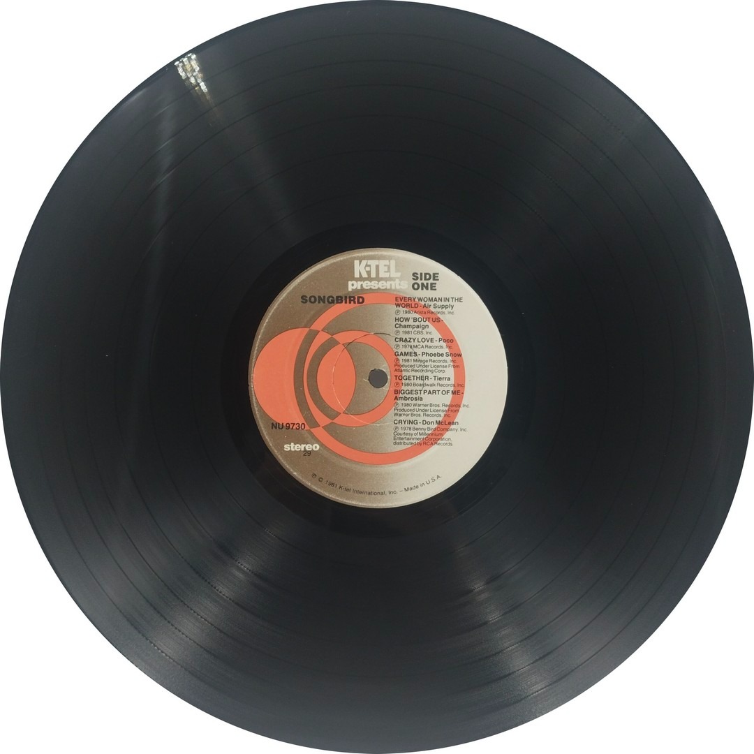 Songbird - NU 9730 - (90-95%) - English LP Vinyl Record Songbird - NU 9730 - (90-95%) - English LP Vinyl Record