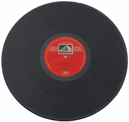 Dhan Daulat - ECLP 5649 - CR - (80-85%) LP Record Dhan Daulat - ECLP 5649 - CR - (80-85%) LP Record