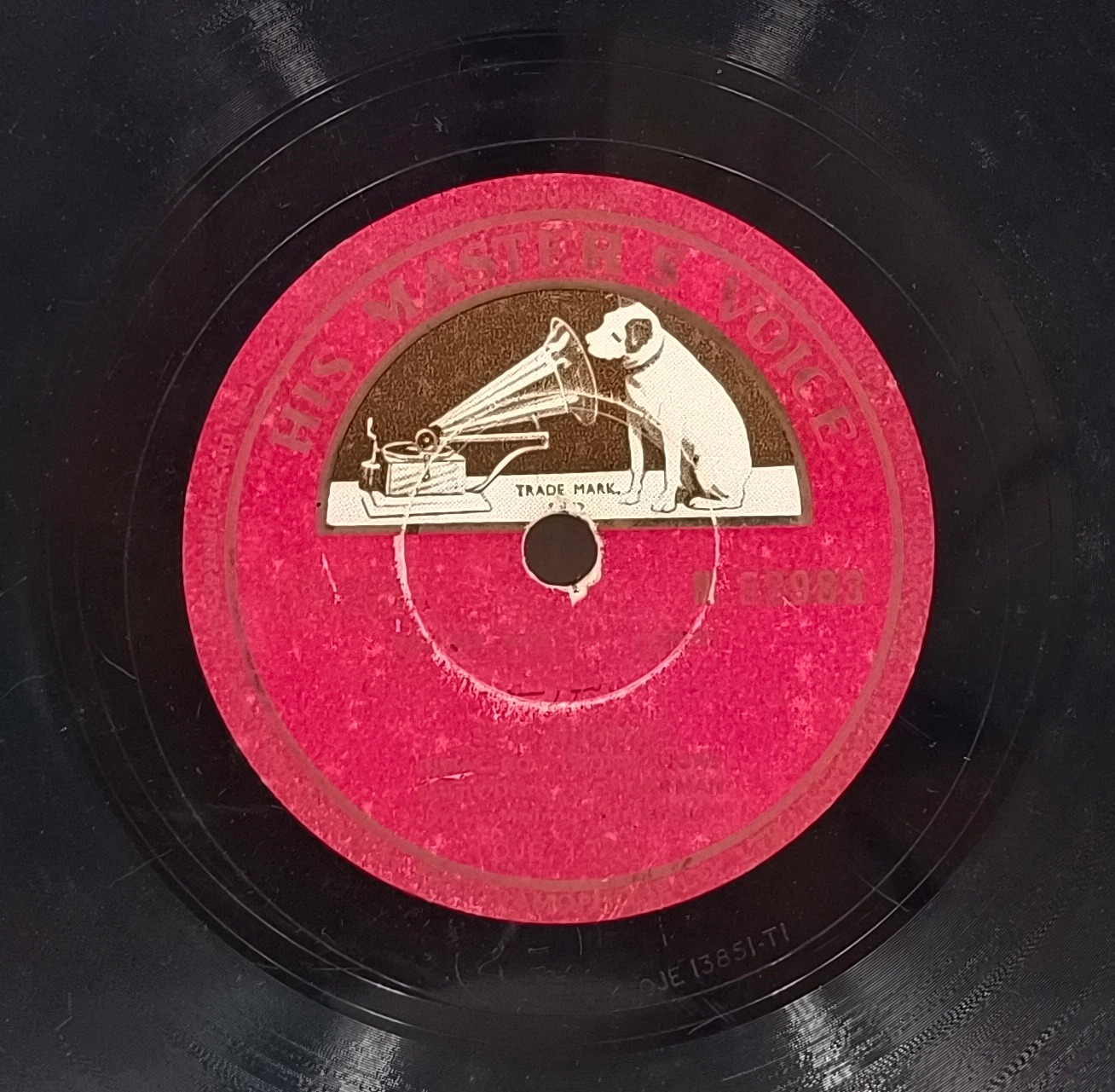 Sujata - N. 52983 - (80-85%) - 78 RPM Bollywood Vinyl Record Sujata - N. 52983 - (80-85%) - 78 RPM Bollywood Vinyl Record