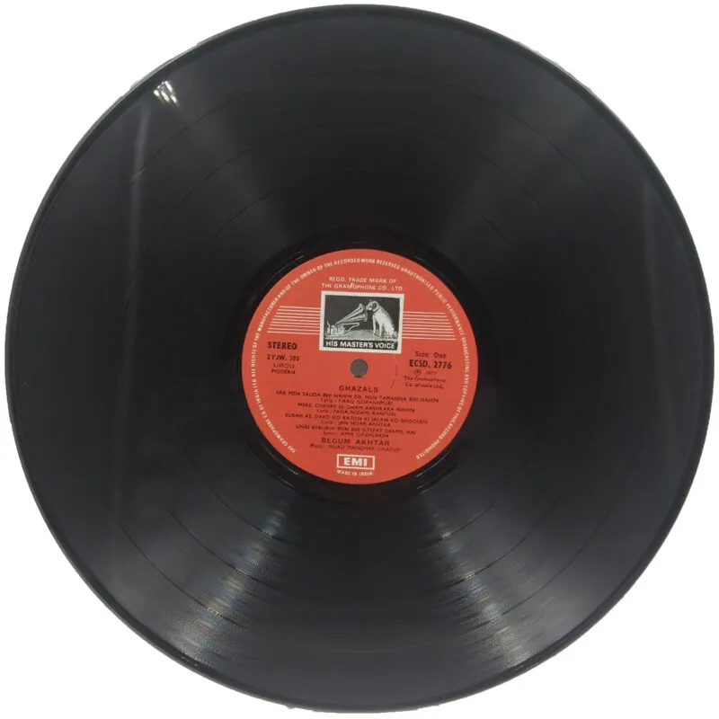 Begum Akthar Lost Horizons Ghazals - ECSD 2776 - (90-95%) - Ghazals LP Vinyl Record Begum Akthar Lost Horizons Ghazals - ECSD 2776 - (90-95%) - Ghazals LP Vinyl Record