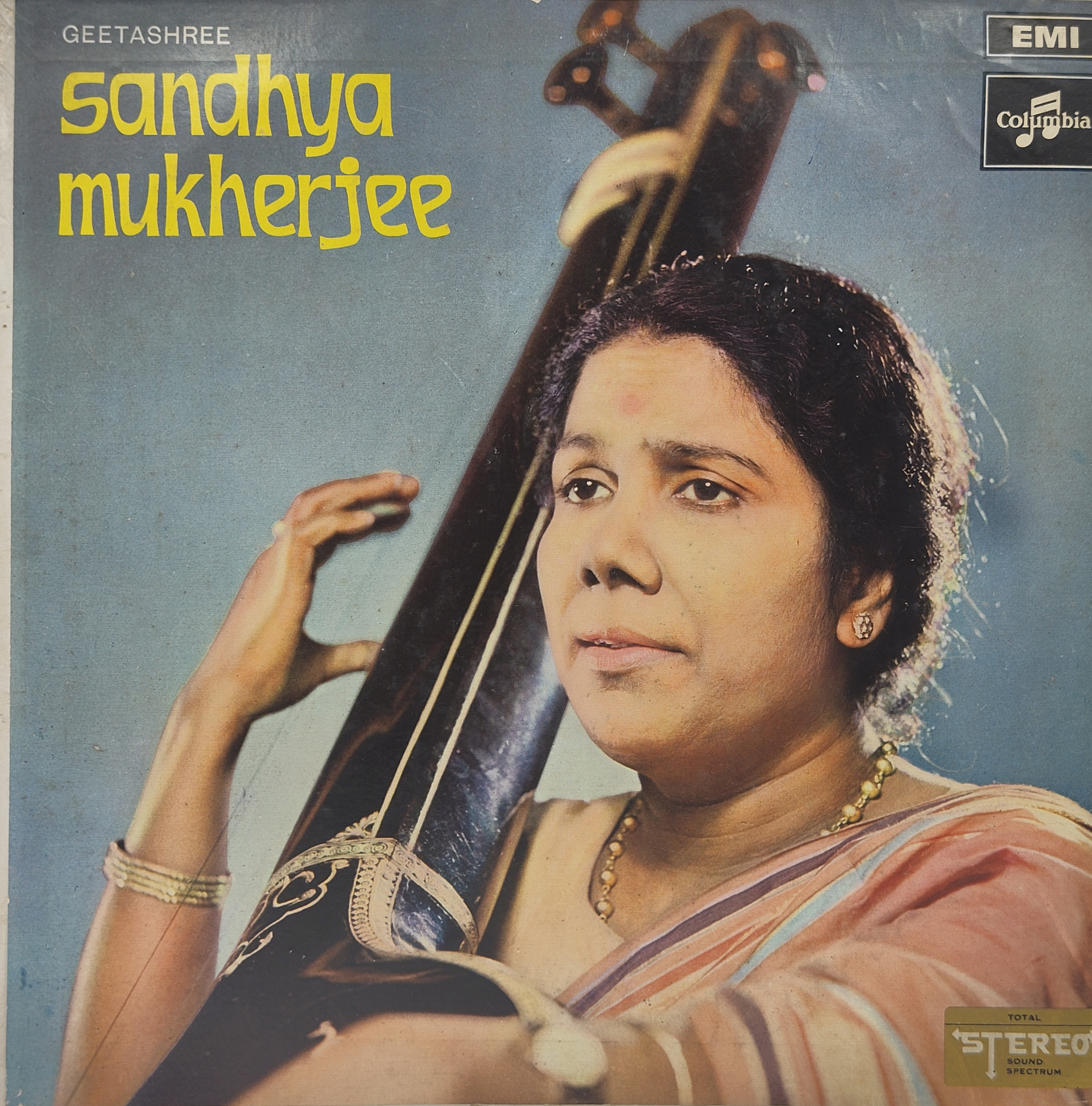 Sandhya Mukherjee - S/33ESX 4261 - (Condition 90-95%) - Indian Classical Vocal LP Vinyl Record Sandhya Mukherjee - S/33ESX 4261 - (Condition 90-95%) - Indian Classical Vocal LP Vinyl Record