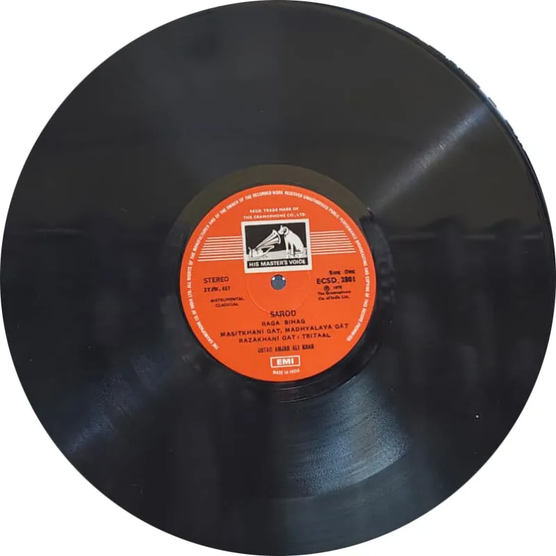 Amjad Ali Khan - Music Of Love - ECSD 2801 - (90-95%) - Indian Classical Instrumental LP Record Amjad Ali Khan - Music Of Love - ECSD 2801 - (90-95%) - Indian Classical Instrumental LP Record
