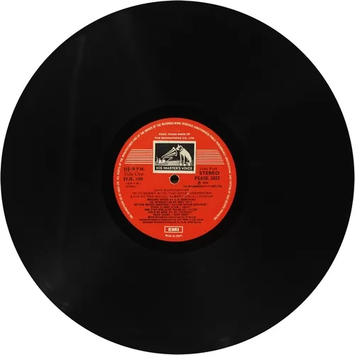Lata Mangeshkar - (In Concert With The Wren Orchestra) - PEASD 2027 - (Condition 85-90%) - Cover Reprinted - LP Record Lata Mangeshkar - (In Concert With The Wren Orchestra) - PEASD 2027 - (Condition 85-90%) - Cover Reprinted - LP Record